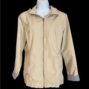 Tommy Hilfiger Tan Light Weight, Hooded Utility Jacket Size Large.